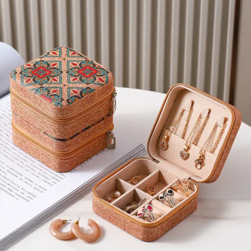 Portable Vintage Flower Print Jewellery Box